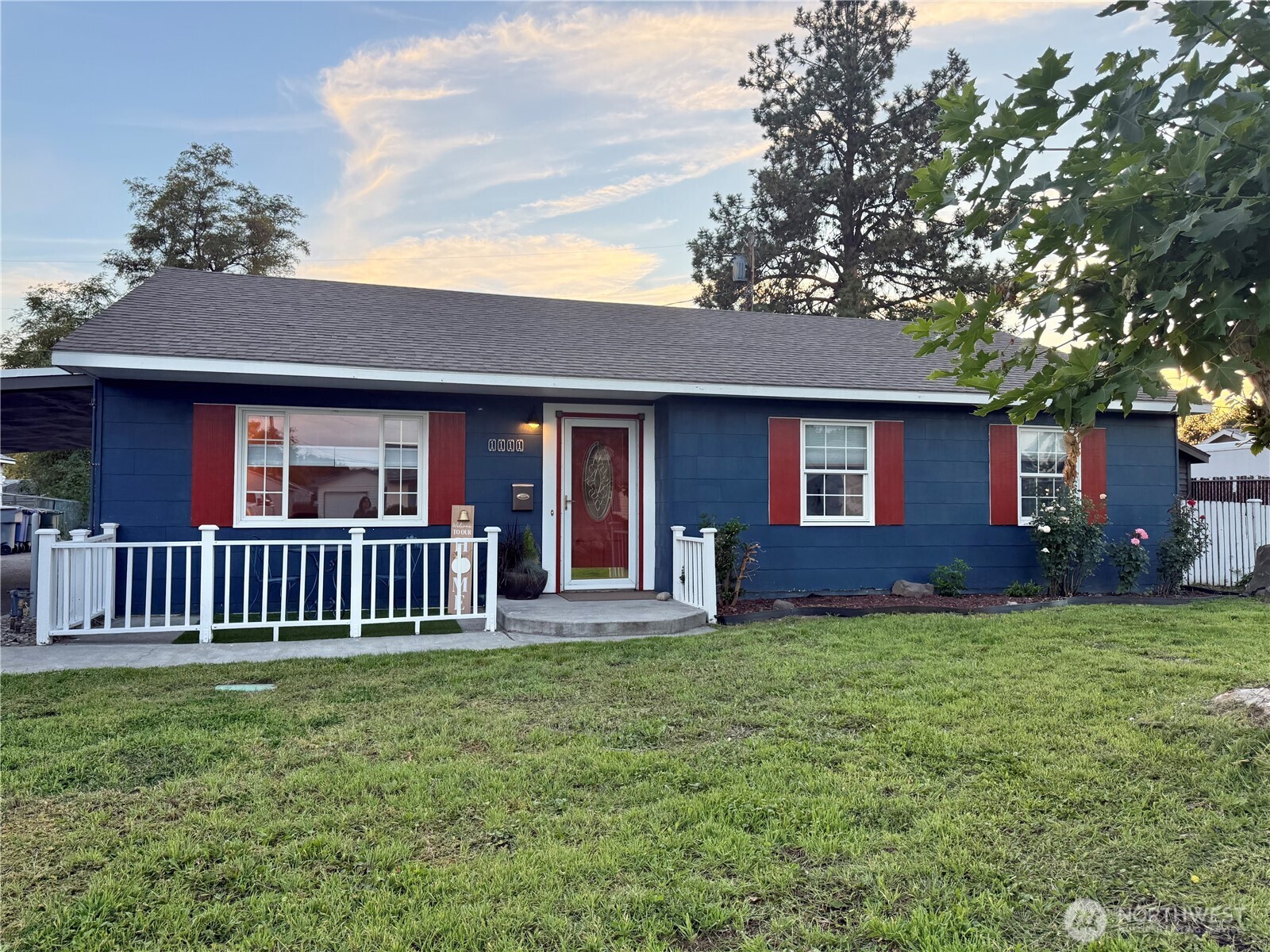 1111 Cottonwood Drive Property Photo 1