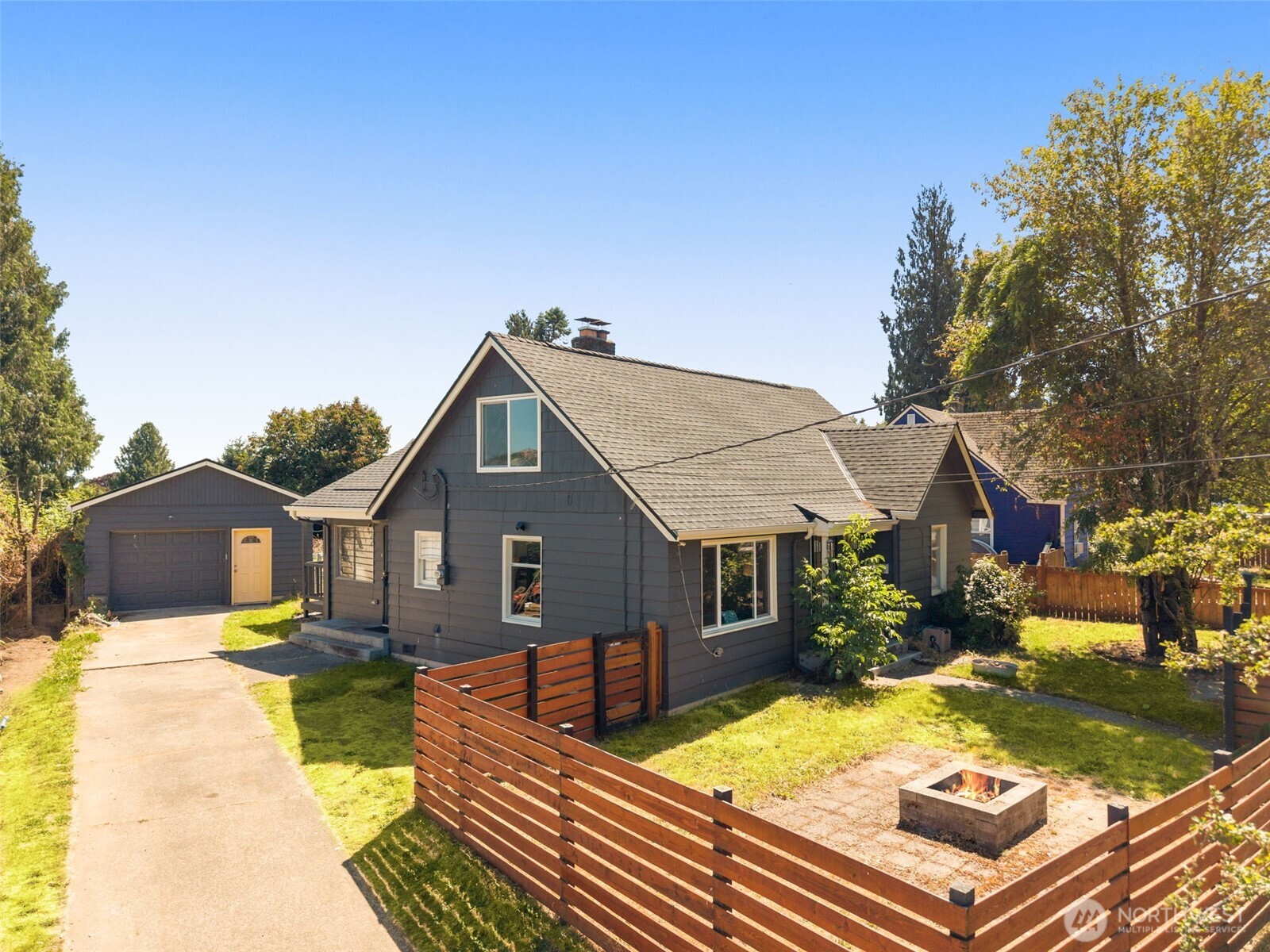 11214 Cornell Avenue Property Photo 2