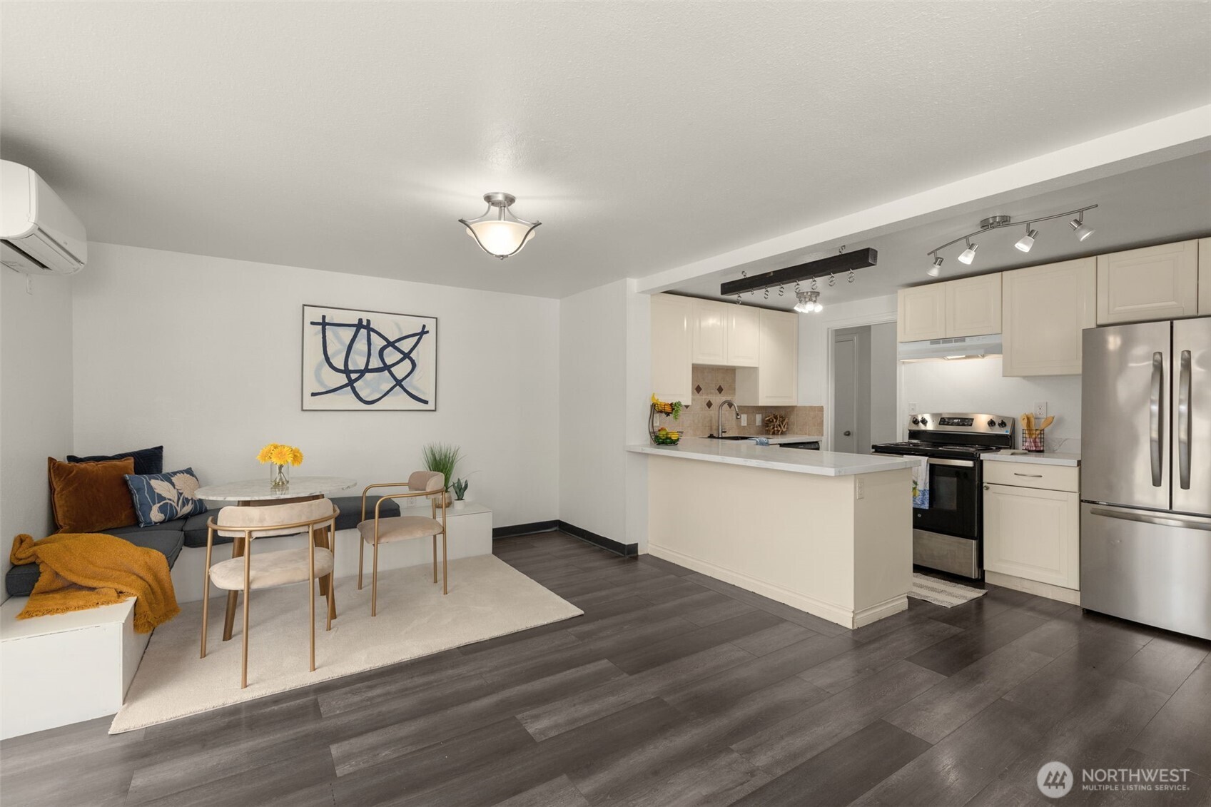 11214 Cornell Avenue Property Photo 13