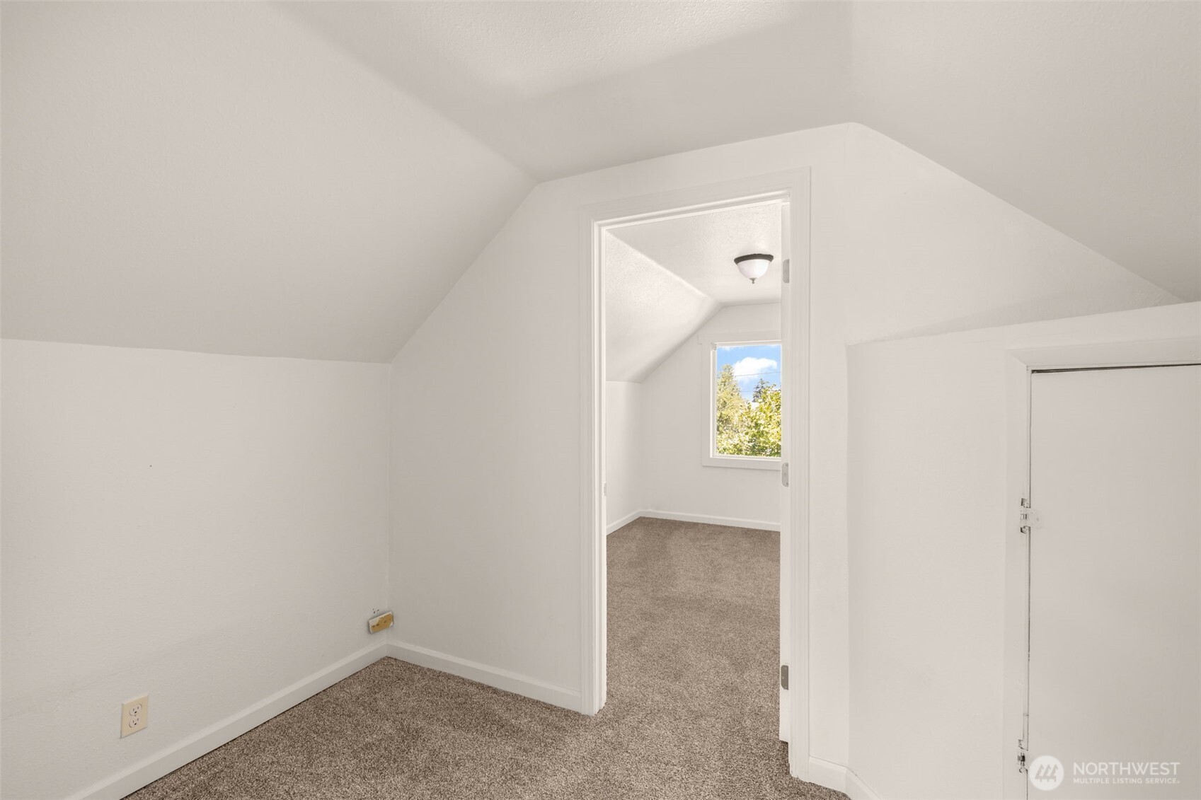 11214 Cornell Avenue Property Photo 24