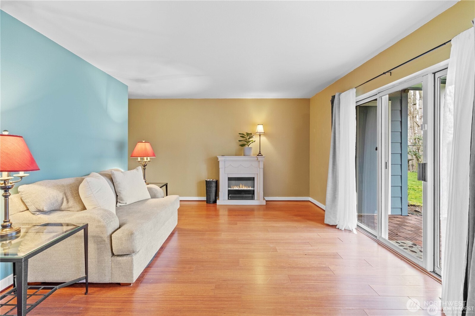 625 N Jackson Avenue C24 Property Photo 4