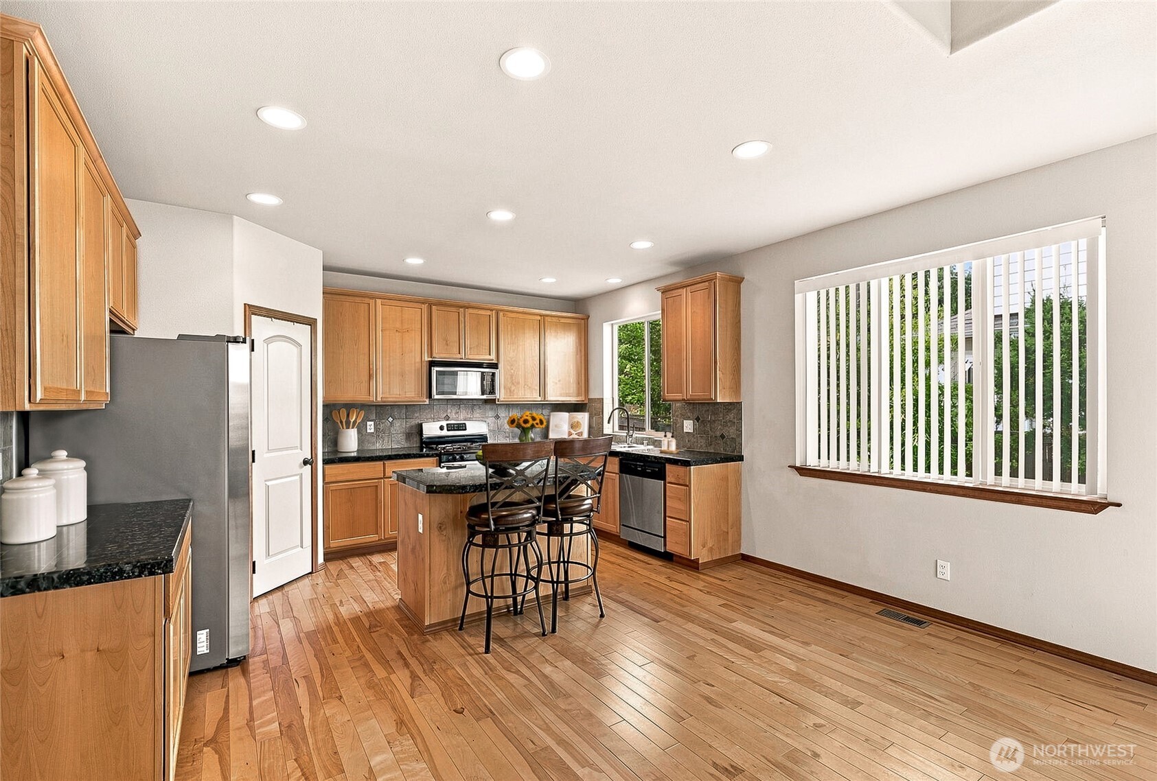 2709 157th Place Property Photo 6