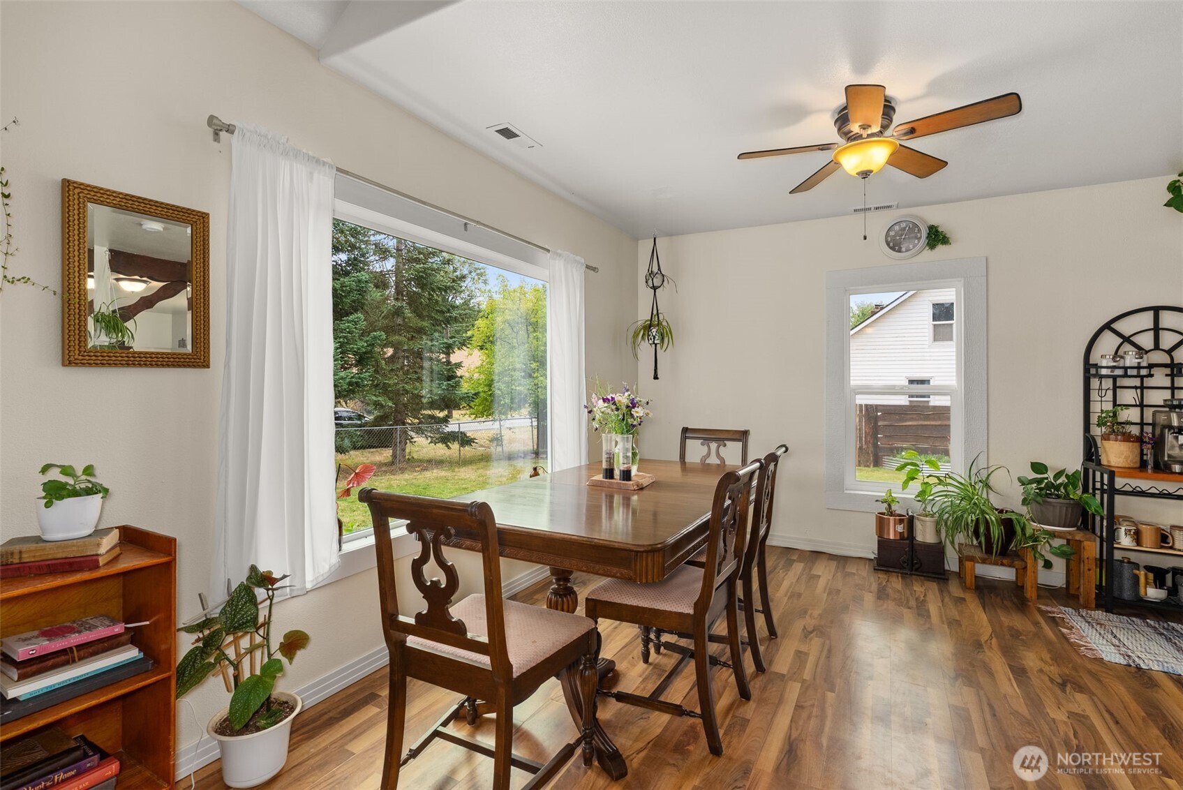1215 Nw Kerron Avenue Property Photo 10