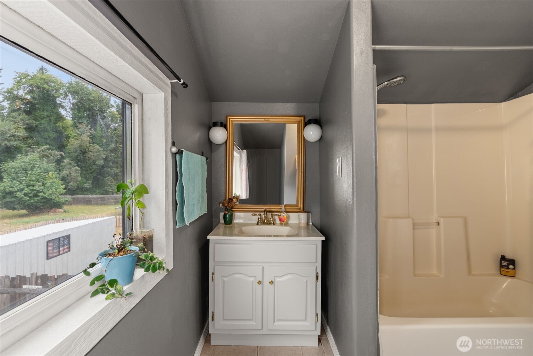 1215 Nw Kerron Avenue Property Photo 25