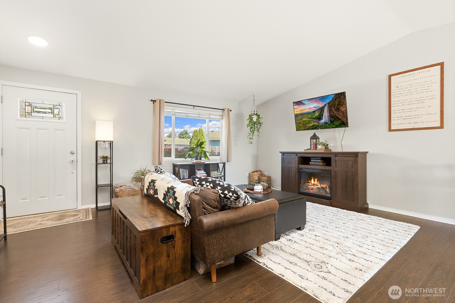 6618 98th Place Property Photo 4