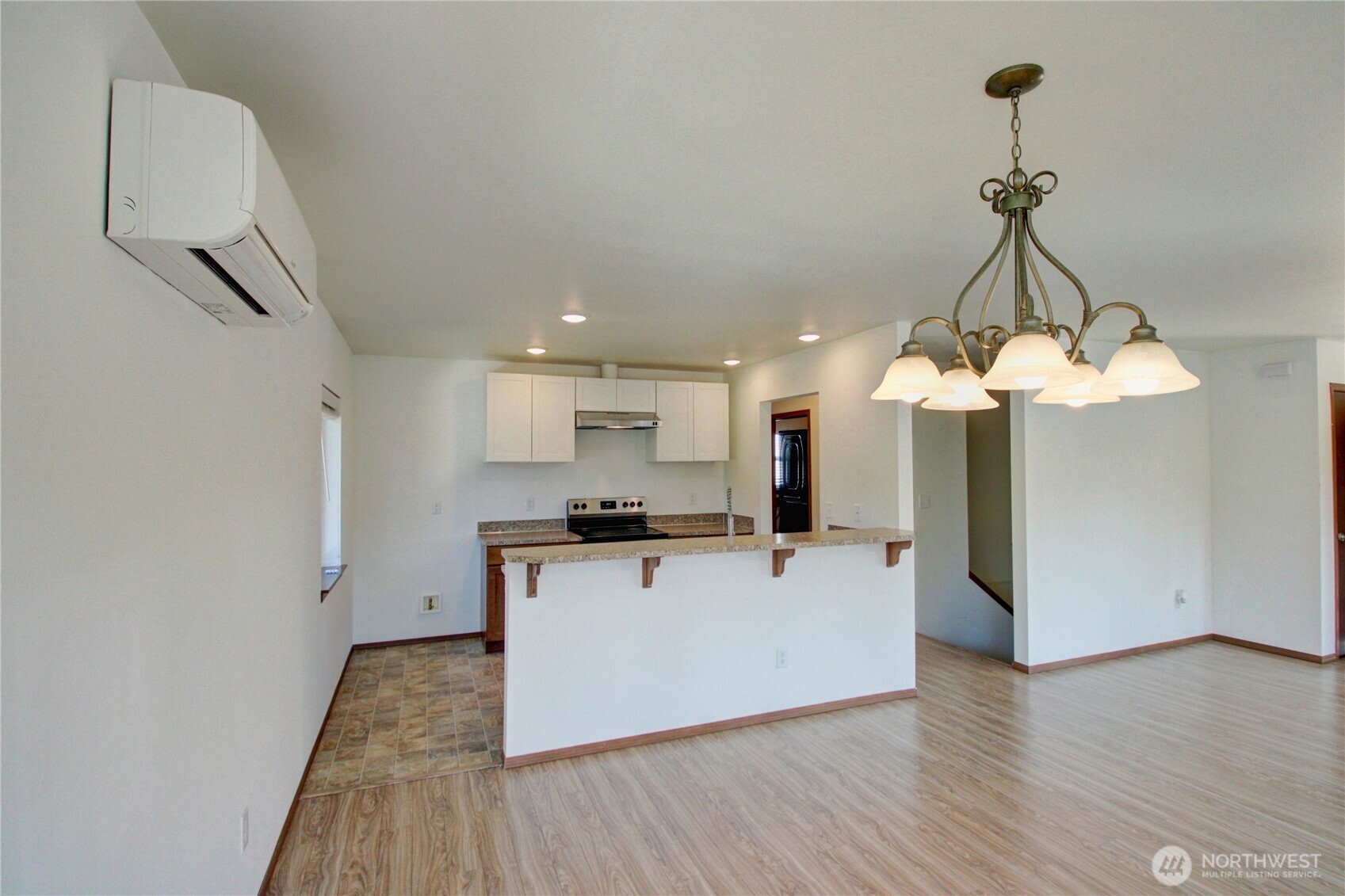 18918 85th Drive Property Photo 8