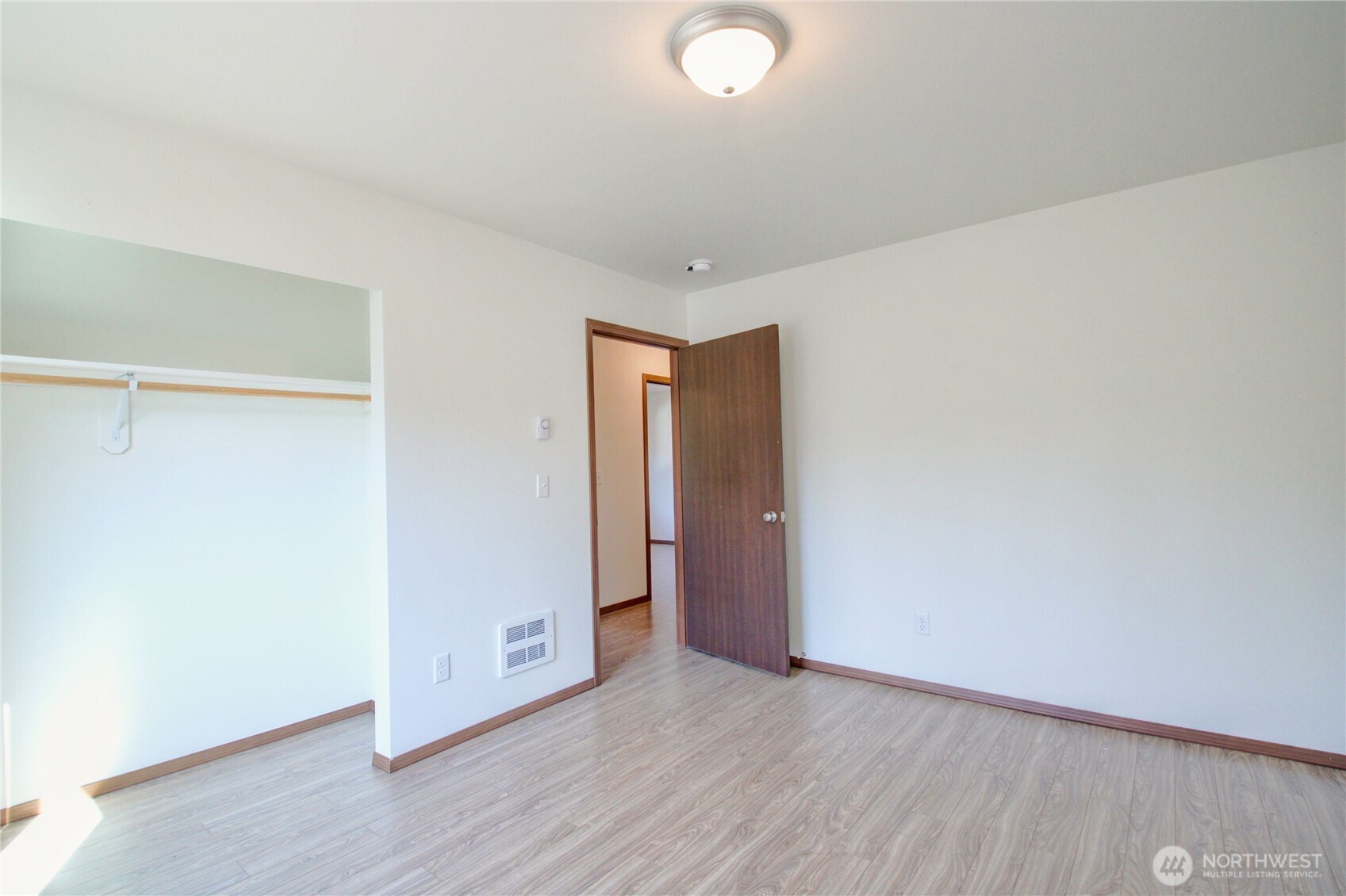 18918 85th Drive Property Photo 19
