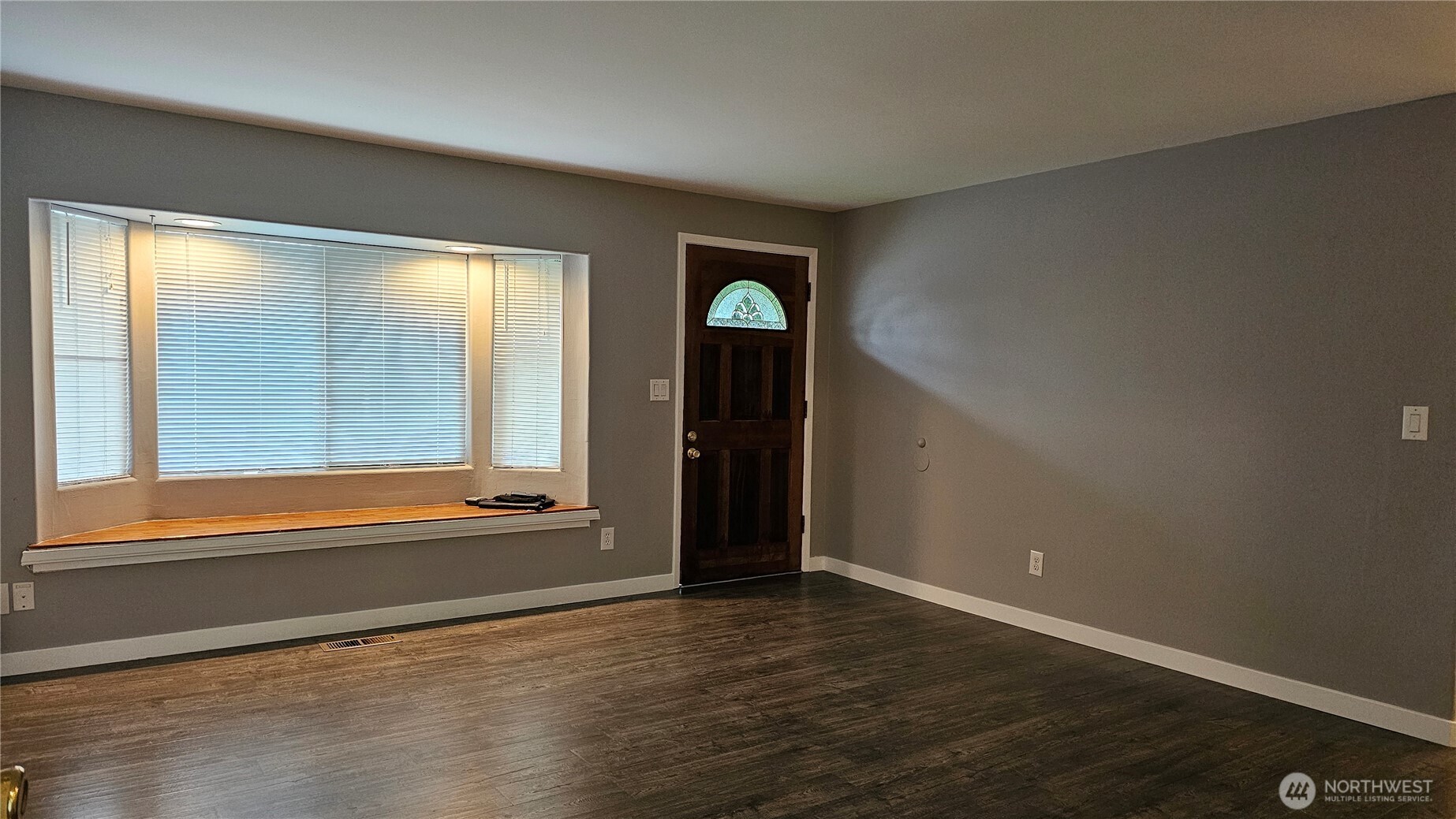 12828 111th Avenue Property Photo 2