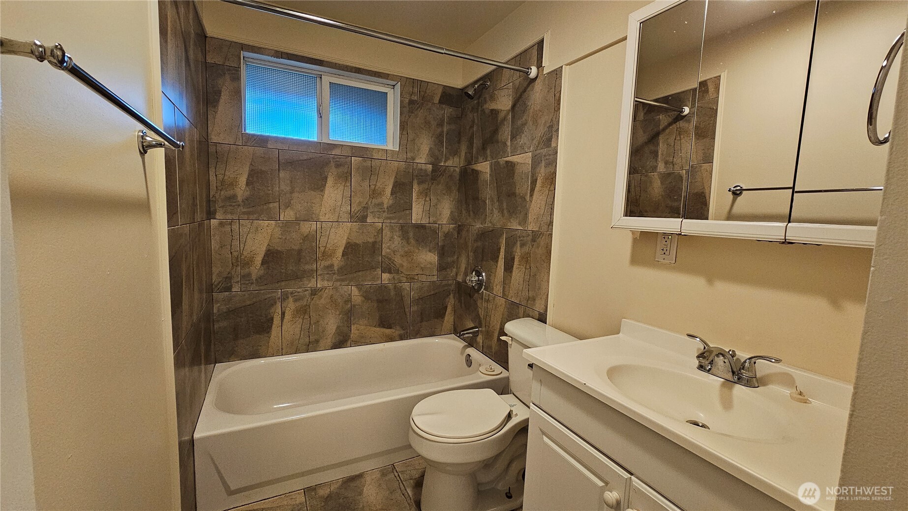 12828 111th Avenue Property Photo 20