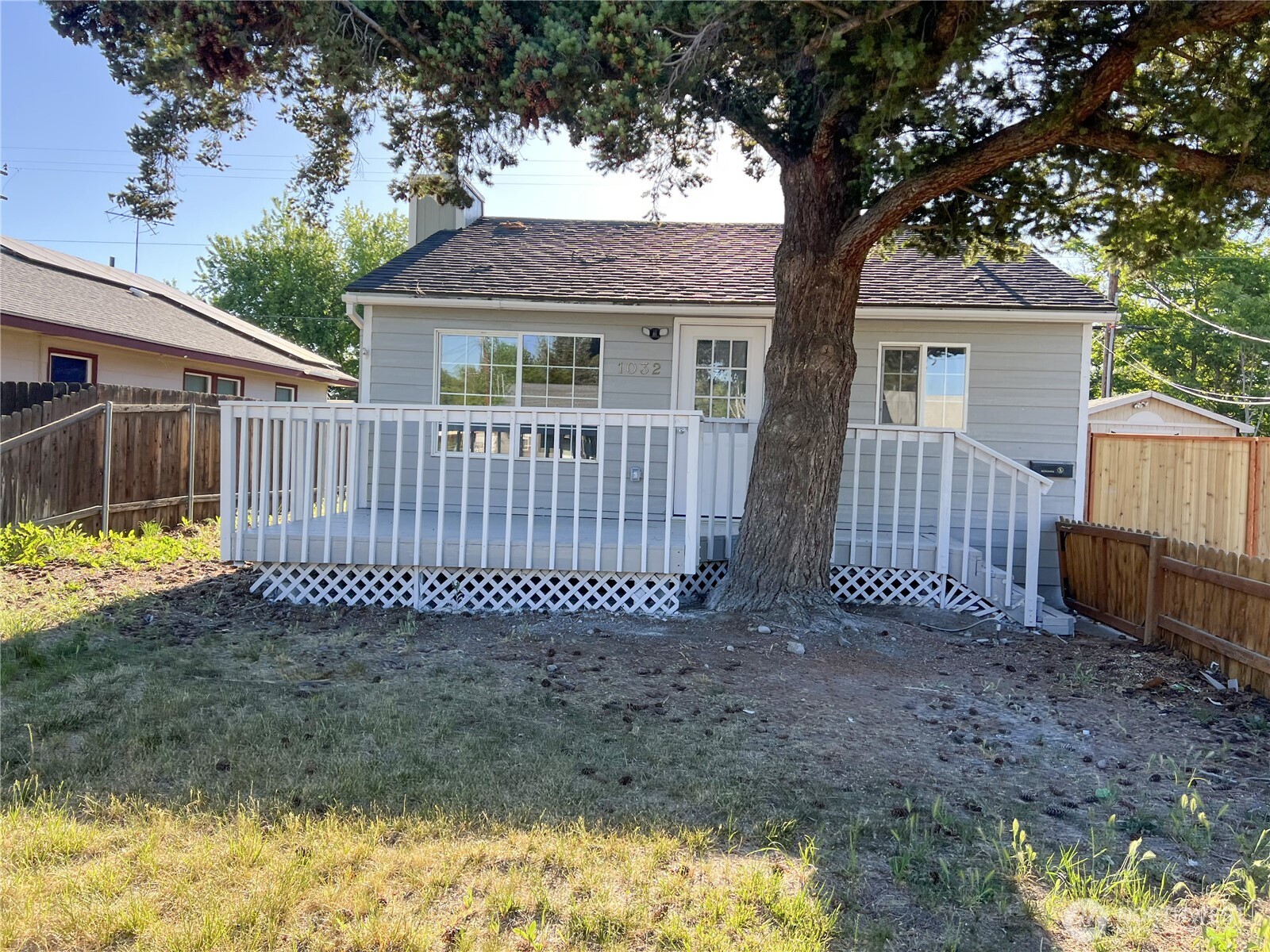 1032 Wright Avenue Property Photo 1
