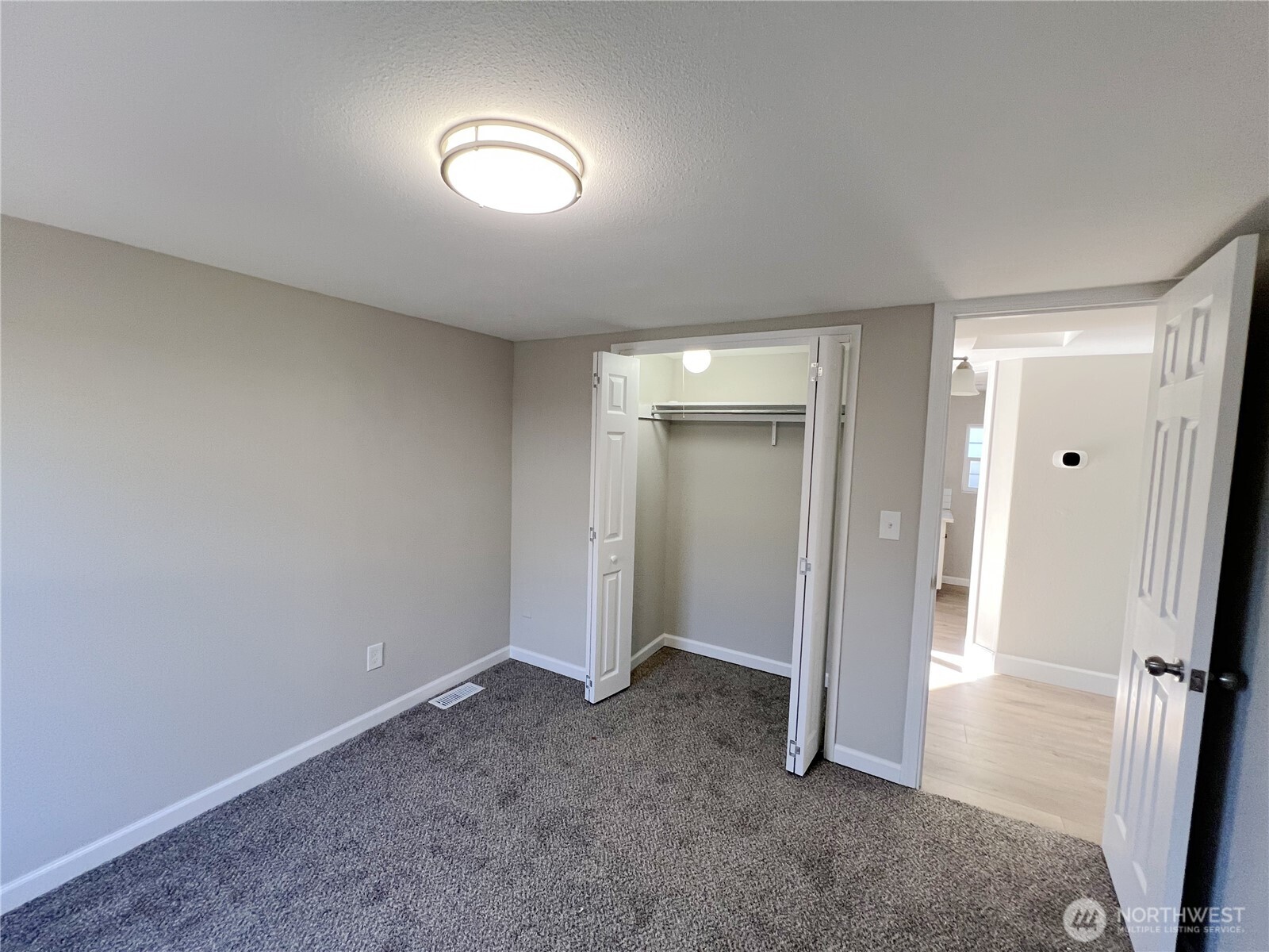 1032 Wright Avenue Property Photo 10