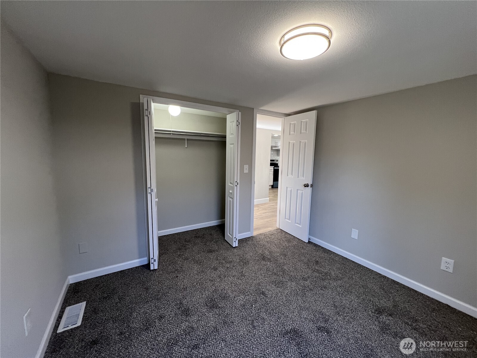 1032 Wright Avenue Property Photo 11