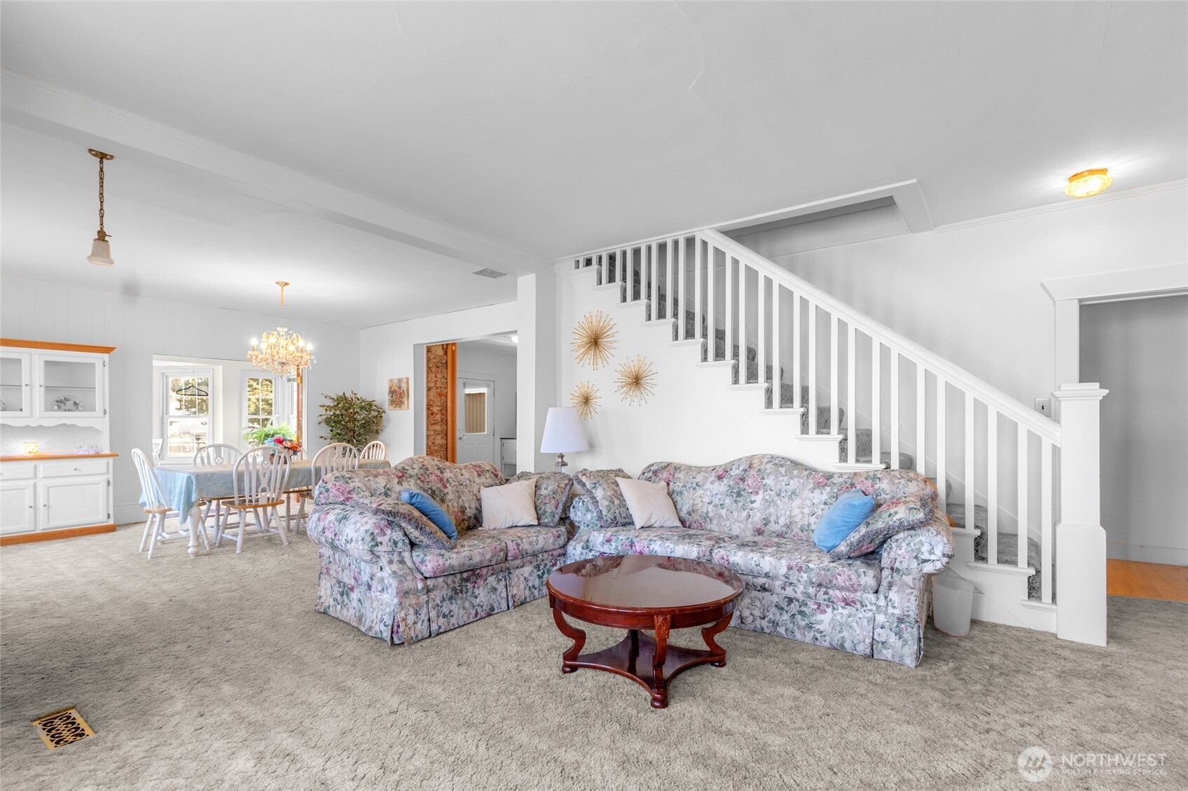 145 W Cooper Avenue Property Photo 4