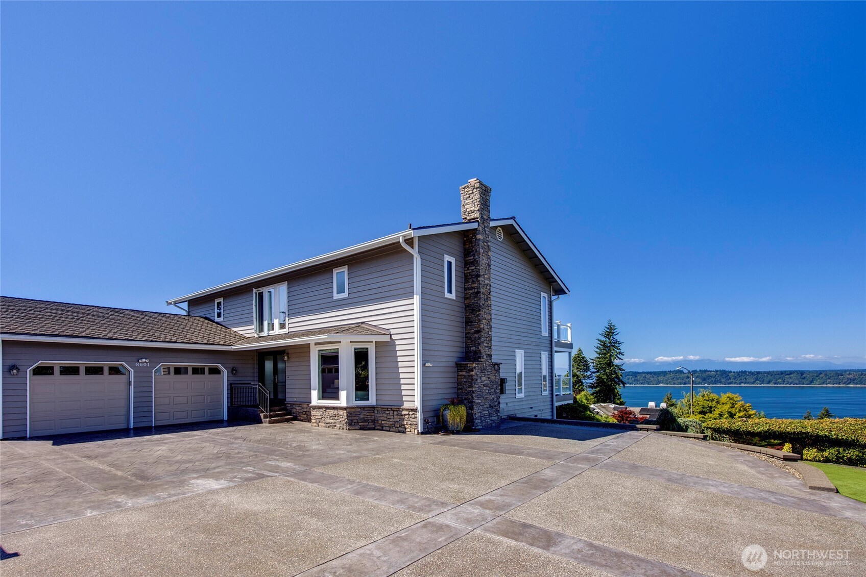 8601 54th Place Property Photo 1