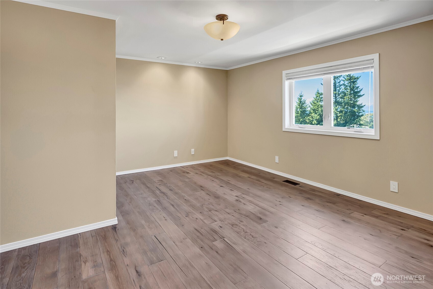 8601 54th Place Property Photo 29