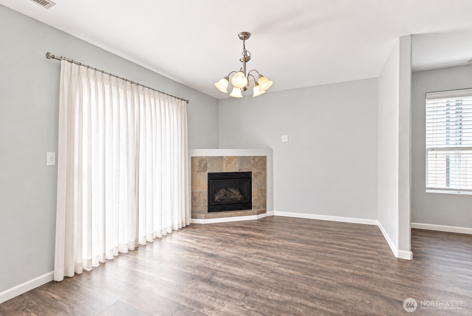 1914 179th Street Ct Property Photo 6