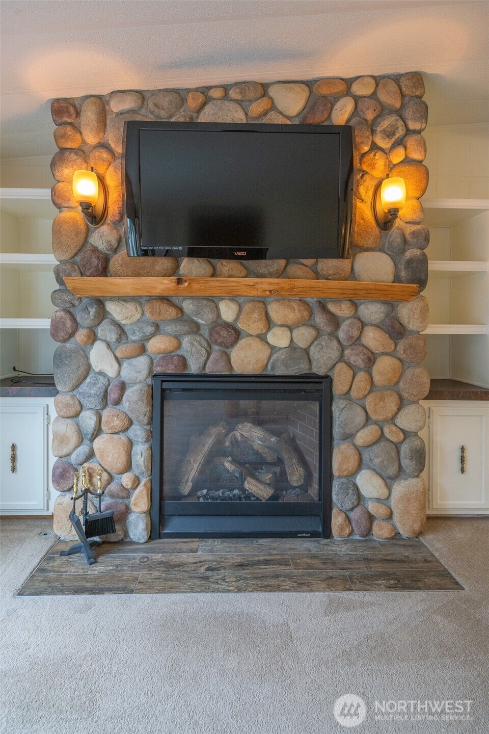 17336 Woodcrest Drive Property Photo 8