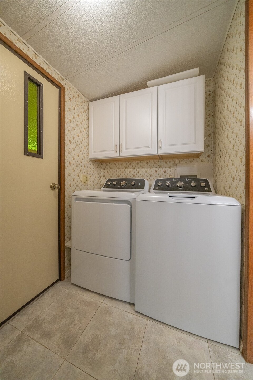 17336 Woodcrest Drive Property Photo 16
