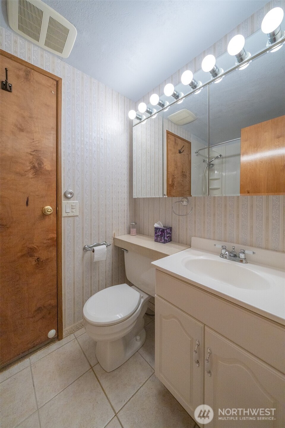 17336 Woodcrest Drive Property Photo 23
