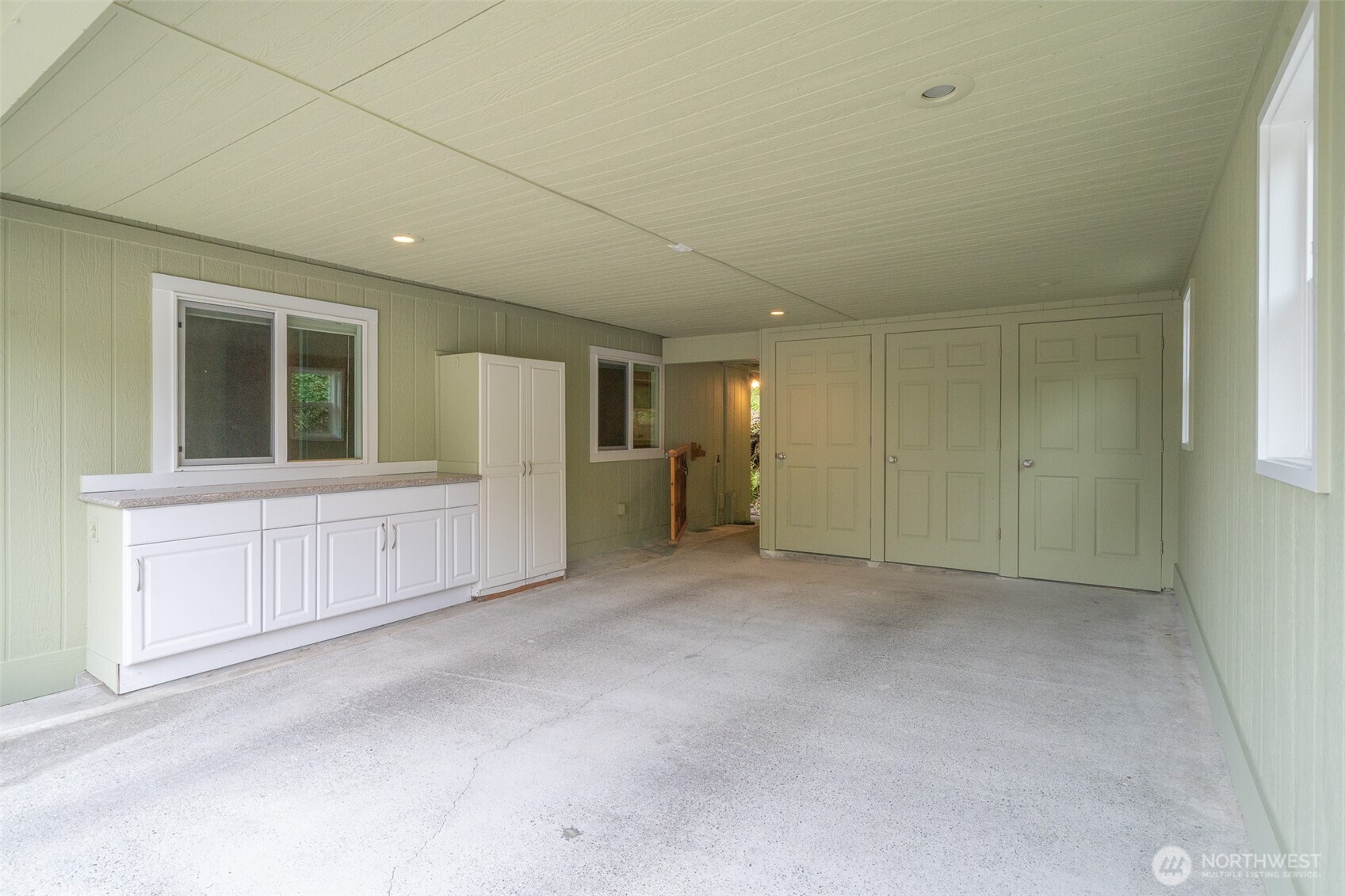17336 Woodcrest Drive Property Photo 24
