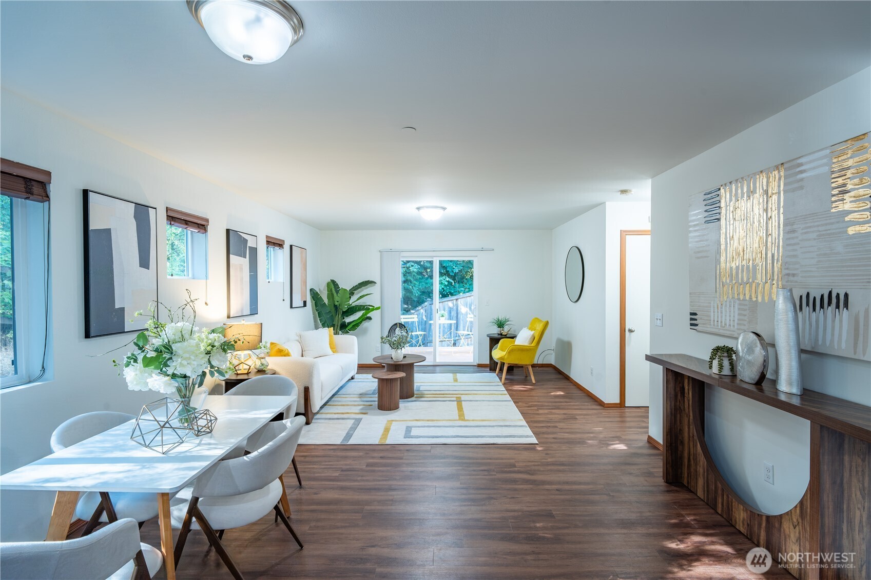 19109 16th Avenue Property Photo 12