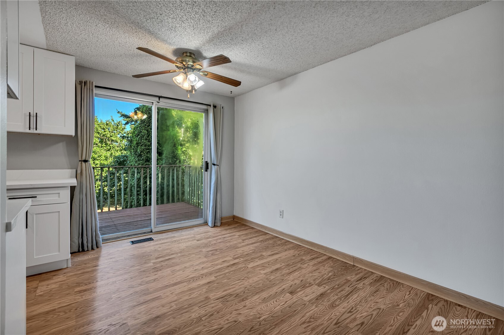 16808 33rd Avenue Property Photo 5
