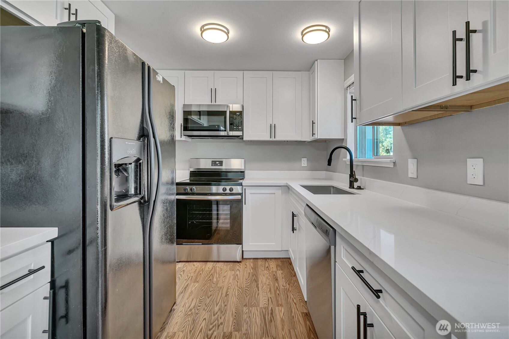 16808 33rd Avenue Property Photo 8