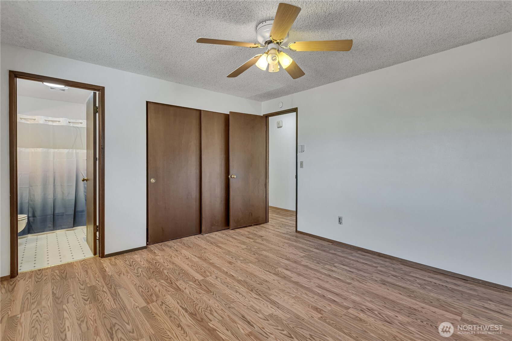 16808 33rd Avenue Property Photo 9