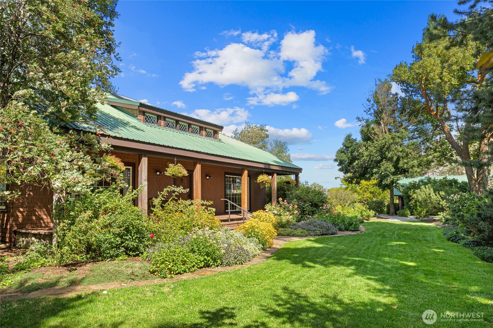 2911 E Taneum Road Property Photo 2
