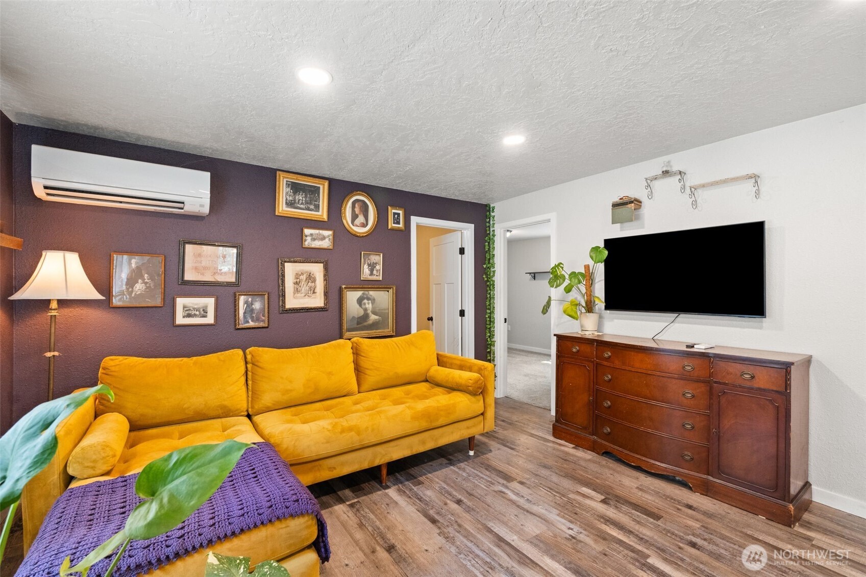 1541 Sightly Road Property Photo 3