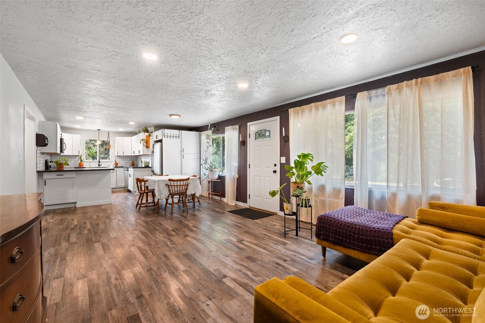 1541 Sightly Road Property Photo 6