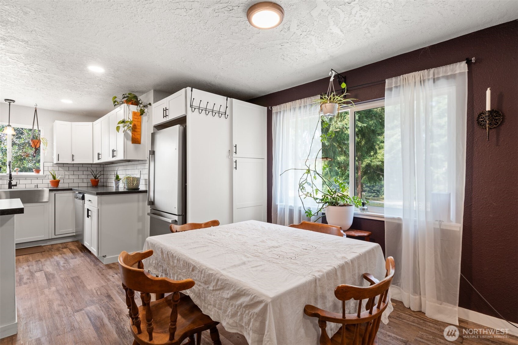 1541 Sightly Road Property Photo 8