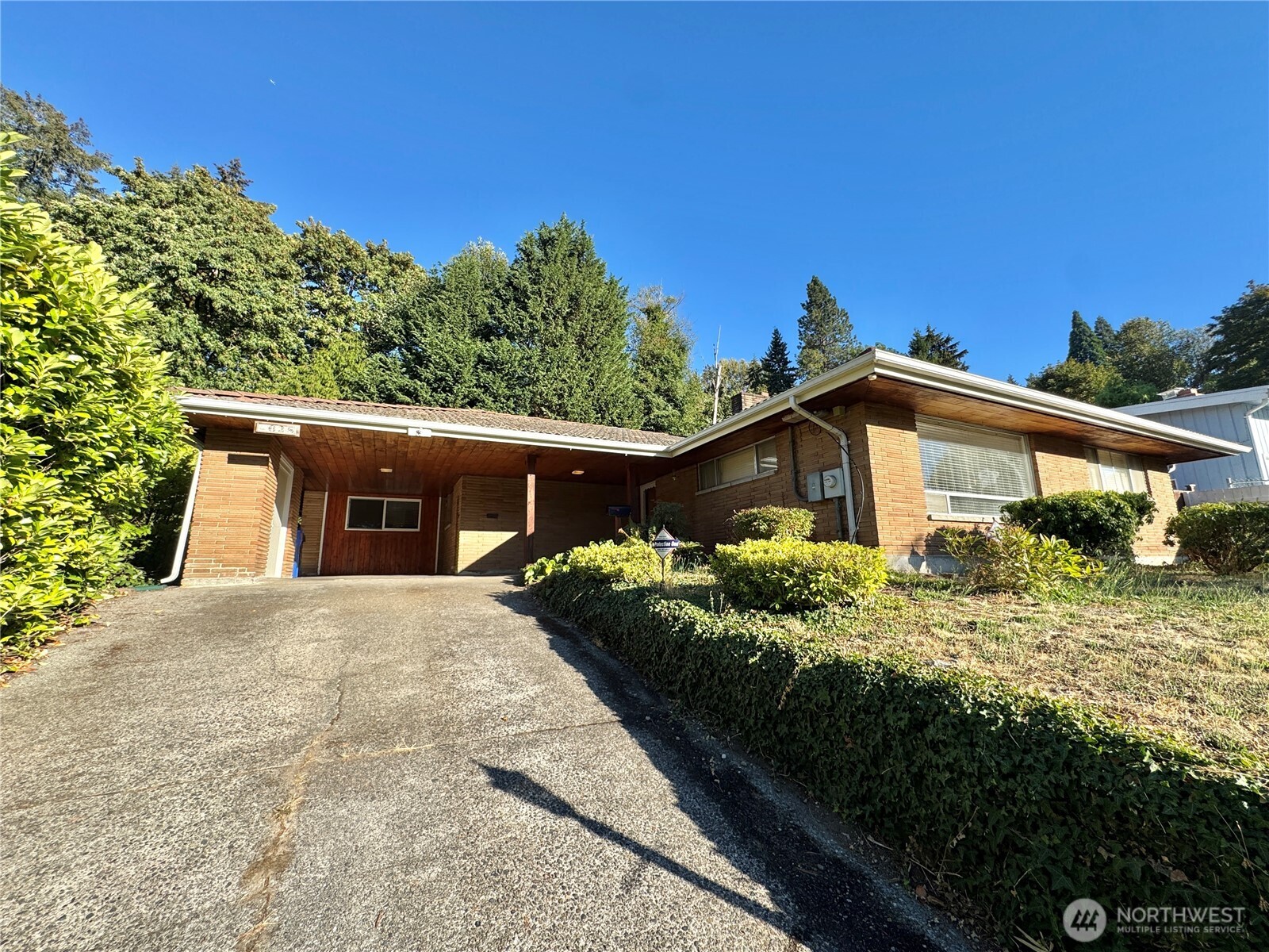 628 E Titus Street Property Photo 1