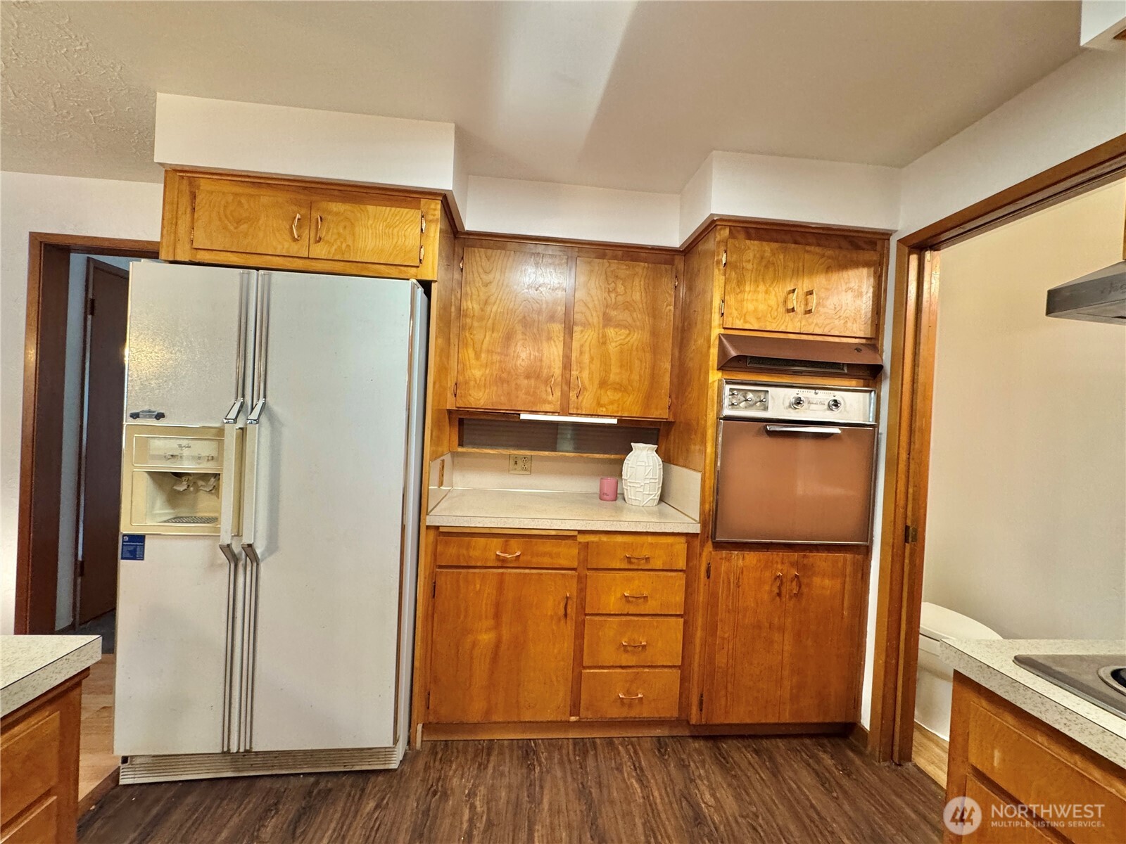 628 E Titus Street Property Photo 8