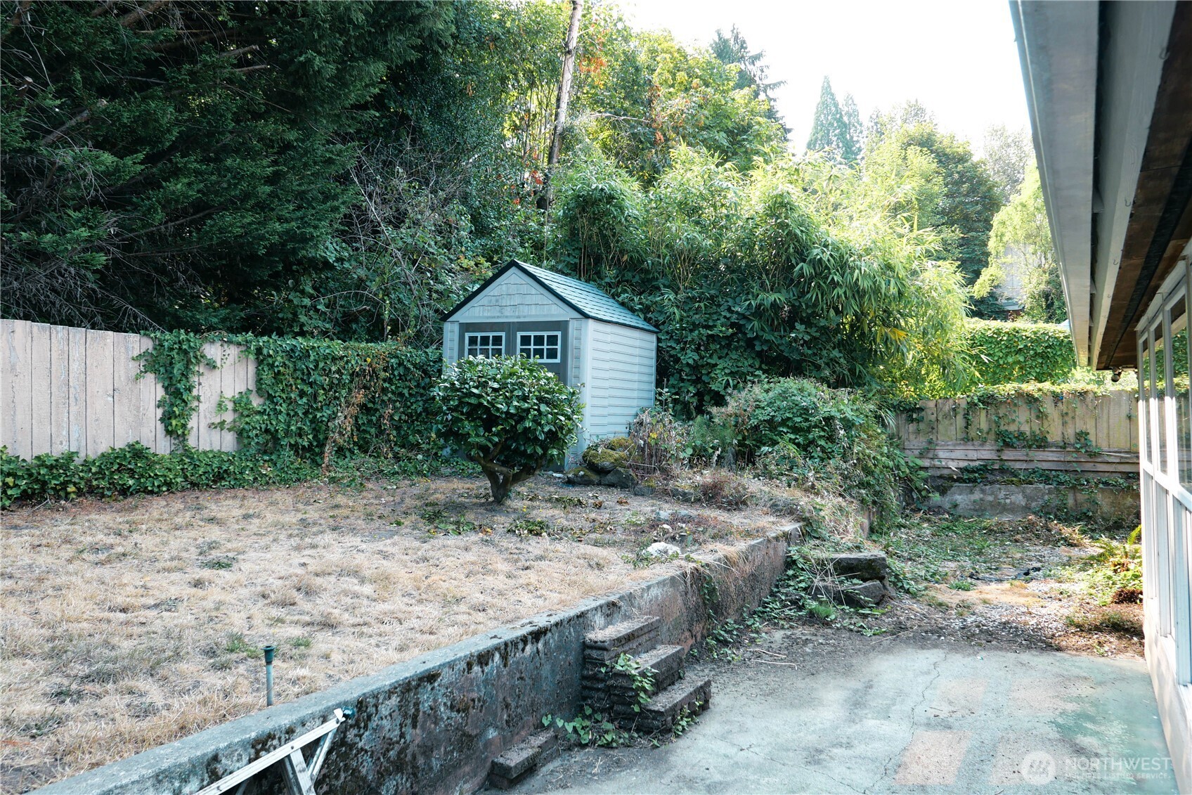 628 E Titus Street Property Photo 18