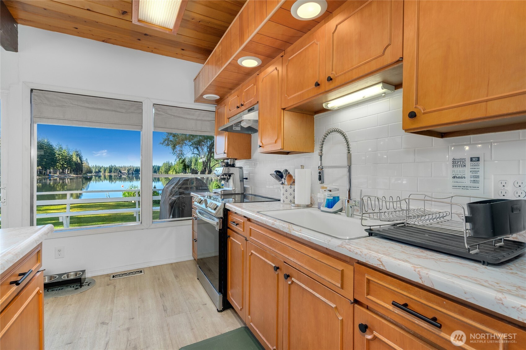 70 E Weymouth Place Property Photo 13