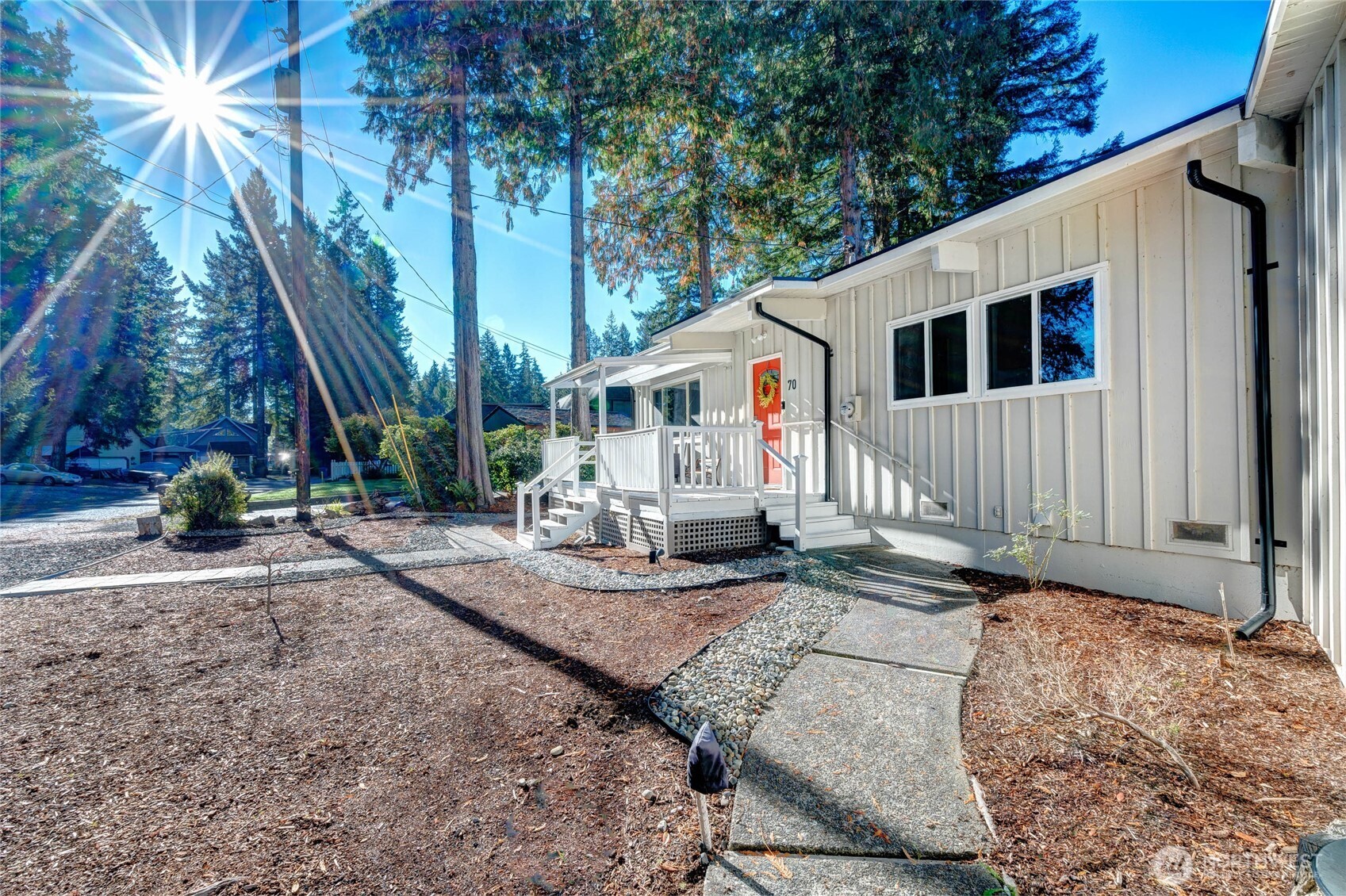 70 E Weymouth Place Property Photo 24