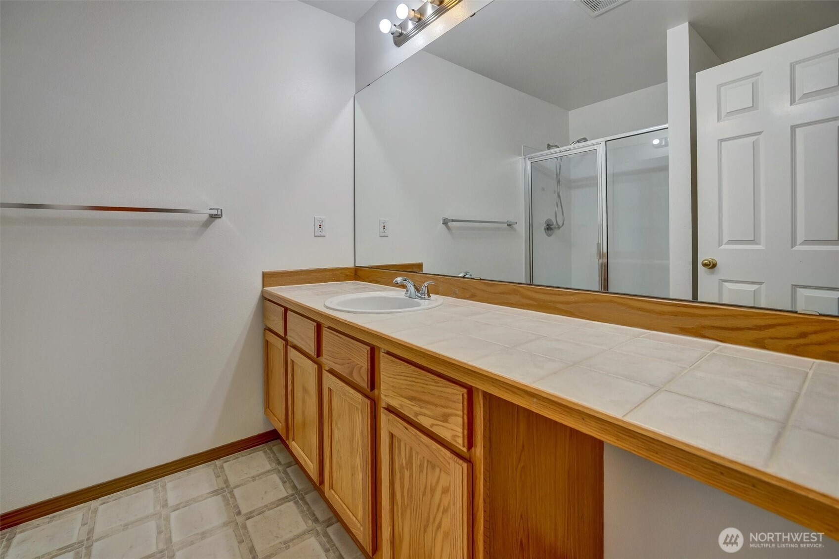 15 87th Avenue B Property Photo 26