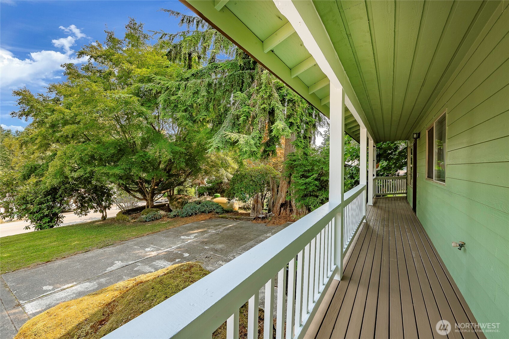 443 Rainbow Drive Property Photo 4