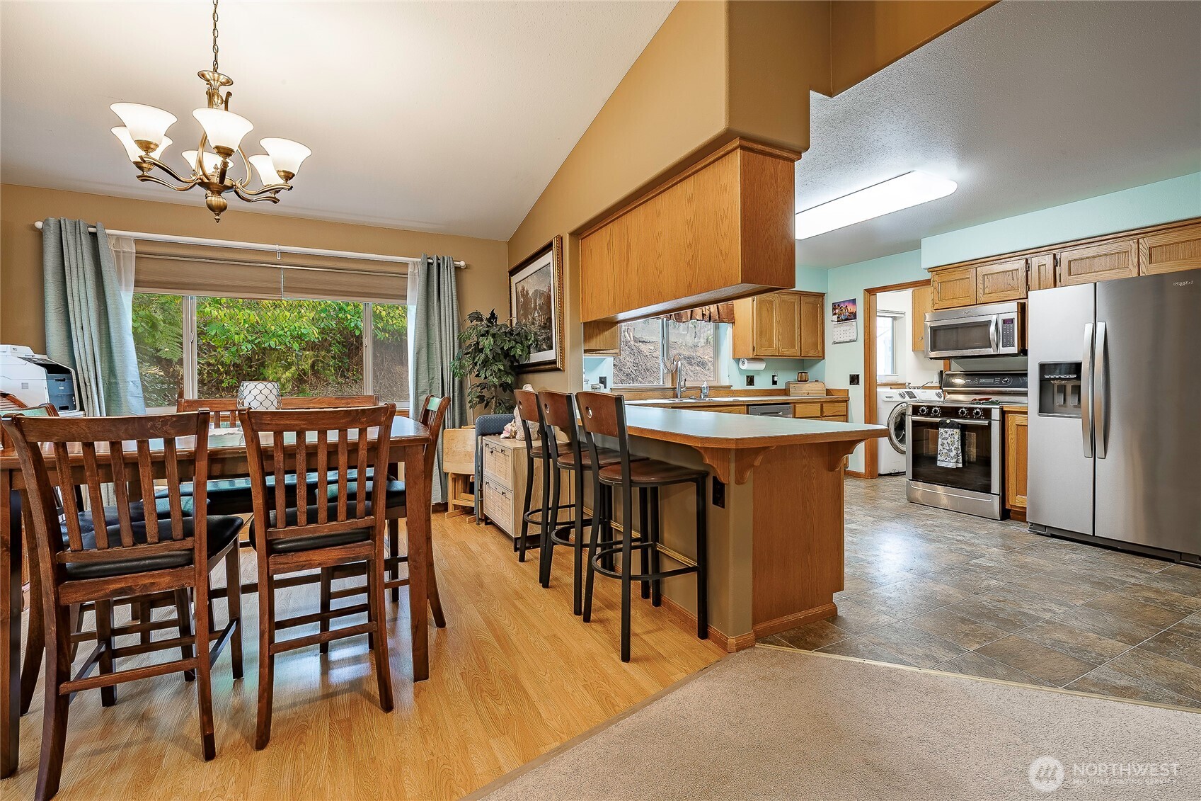 443 Rainbow Drive Property Photo 11