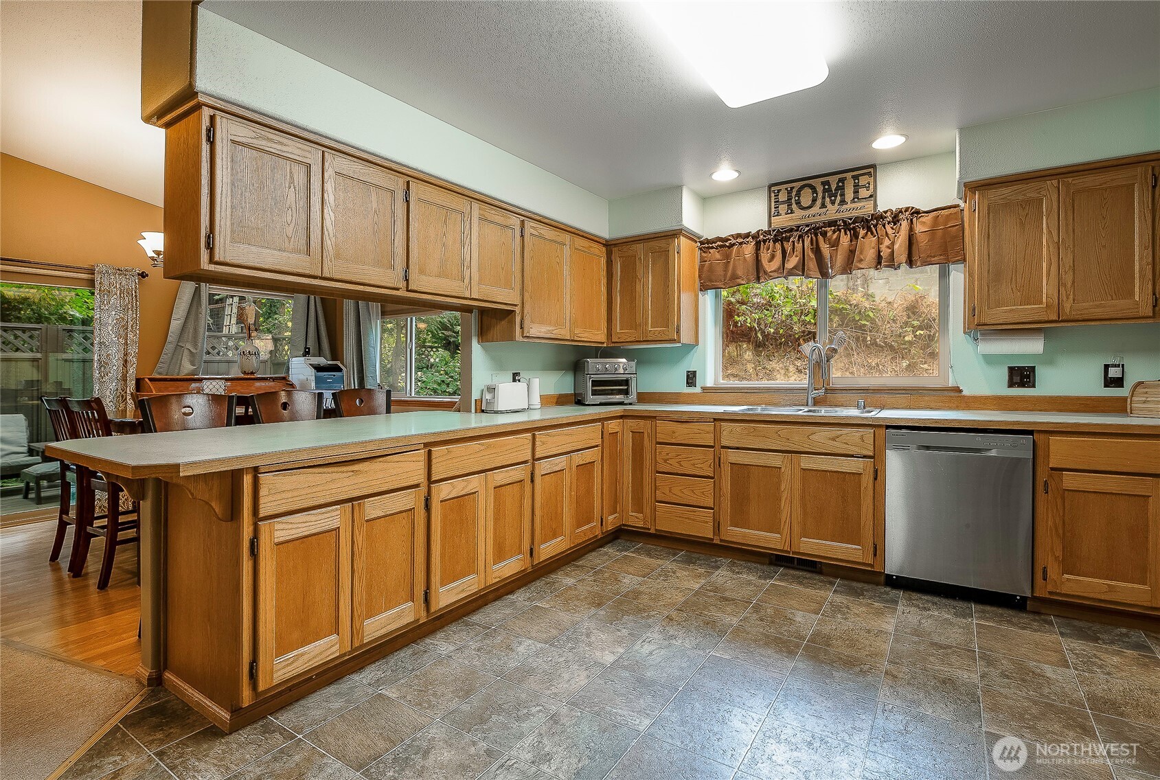 443 Rainbow Drive Property Photo 13