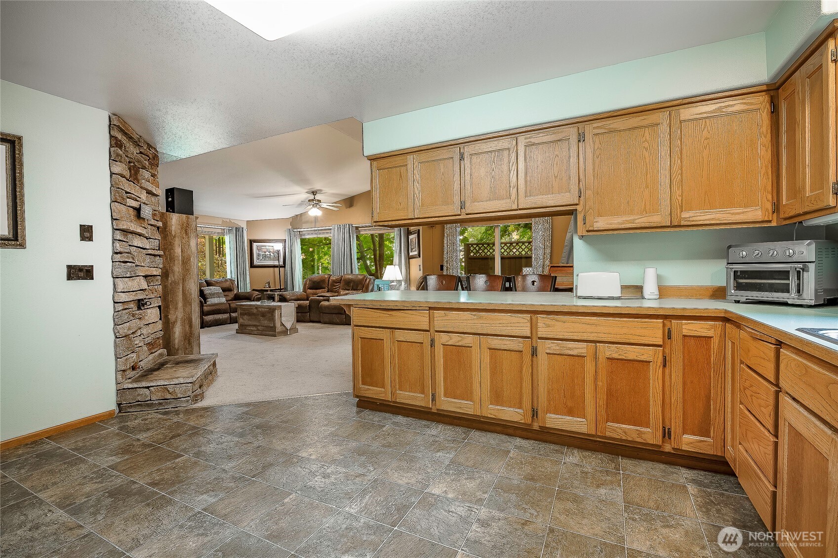 443 Rainbow Drive Property Photo 14