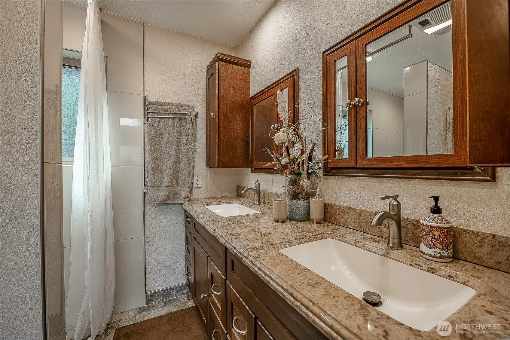 443 Rainbow Drive Property Photo 21