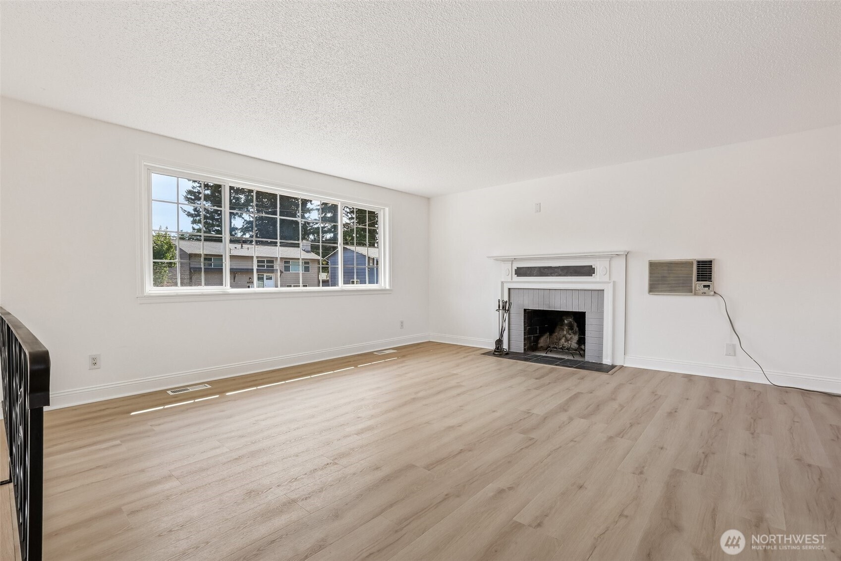 4605 224th Place Property Photo 5