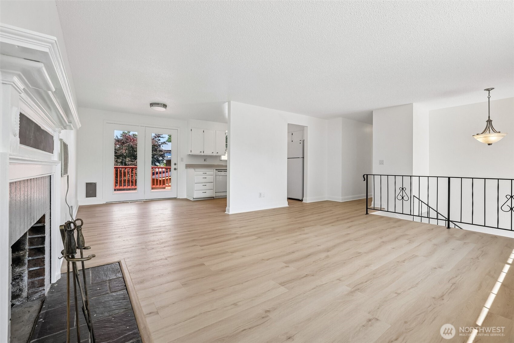 4605 224th Place Property Photo 6