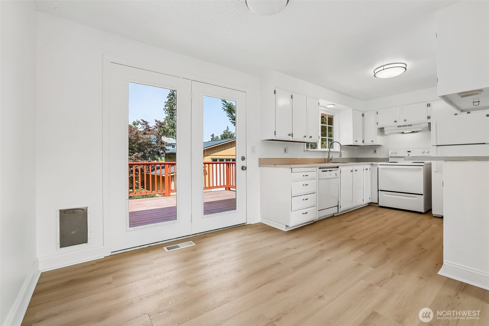 4605 224th Place Property Photo 8