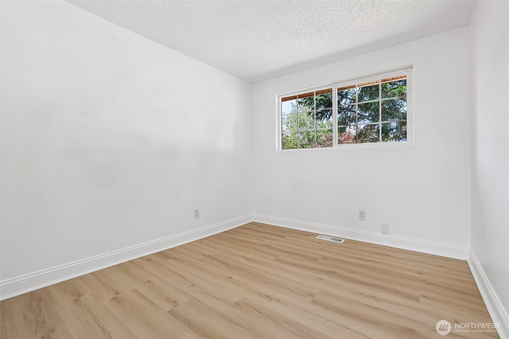 4605 224th Place Property Photo 15