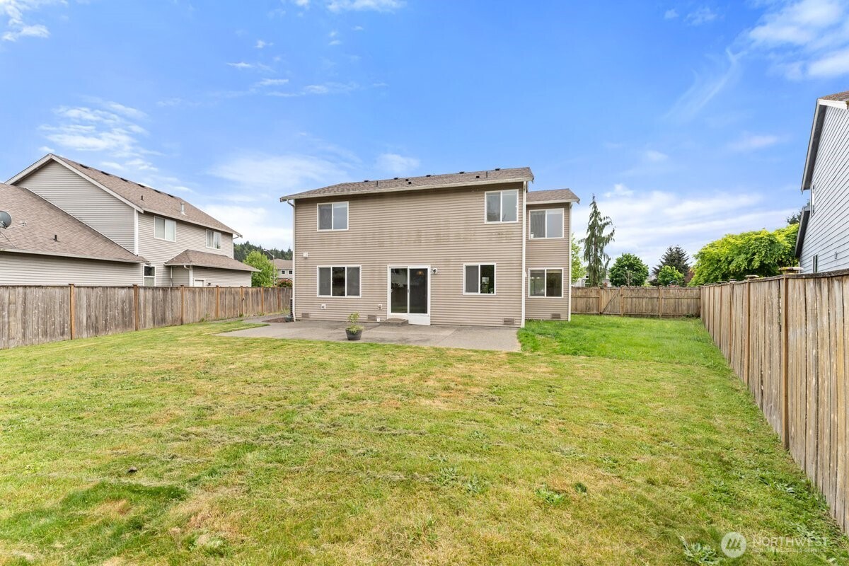 209 Burr Street Property Photo 33