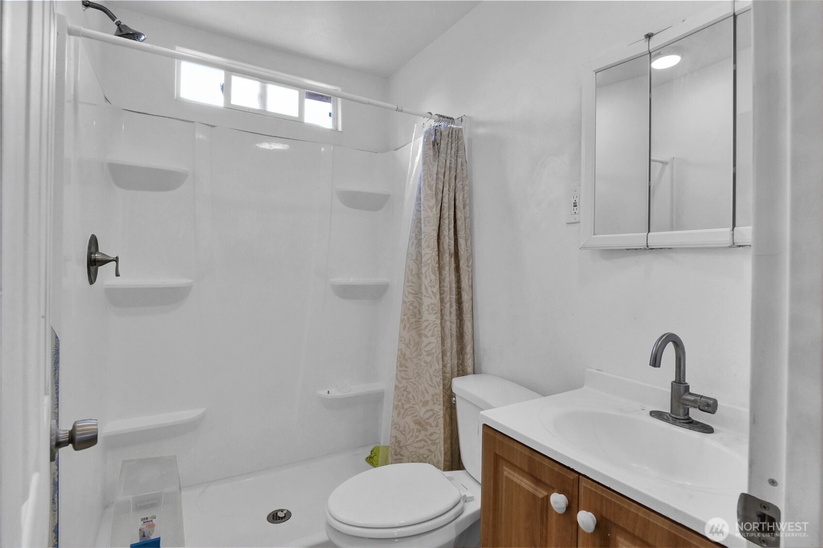 813 S Adams Avenue Property Photo 4
