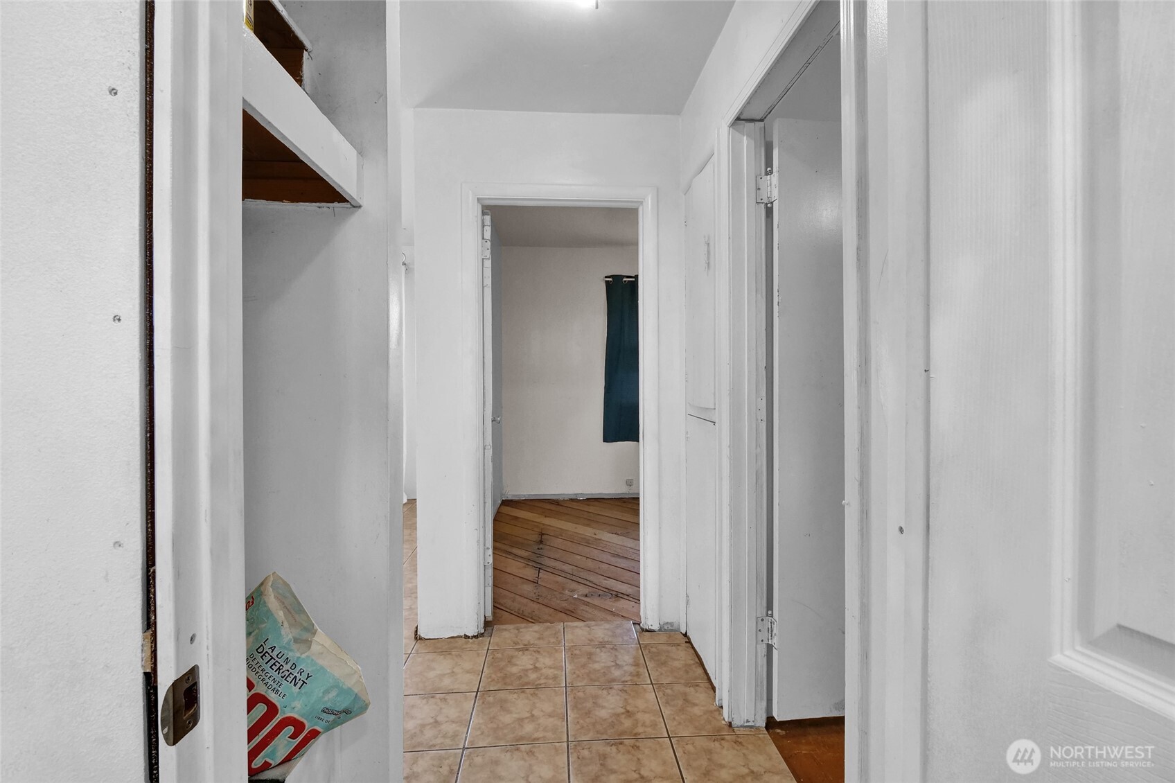 813 S Adams Avenue Property Photo 6